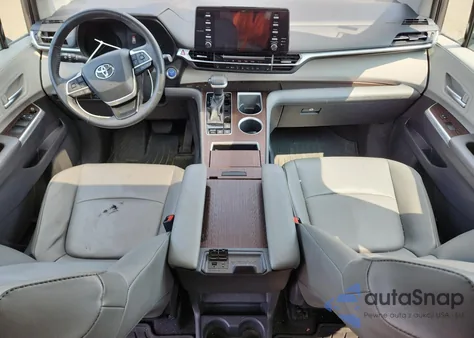 2021 Toyota Sienna Xle из США, поврежденный, VIN 5TDYRKEC8MS037114